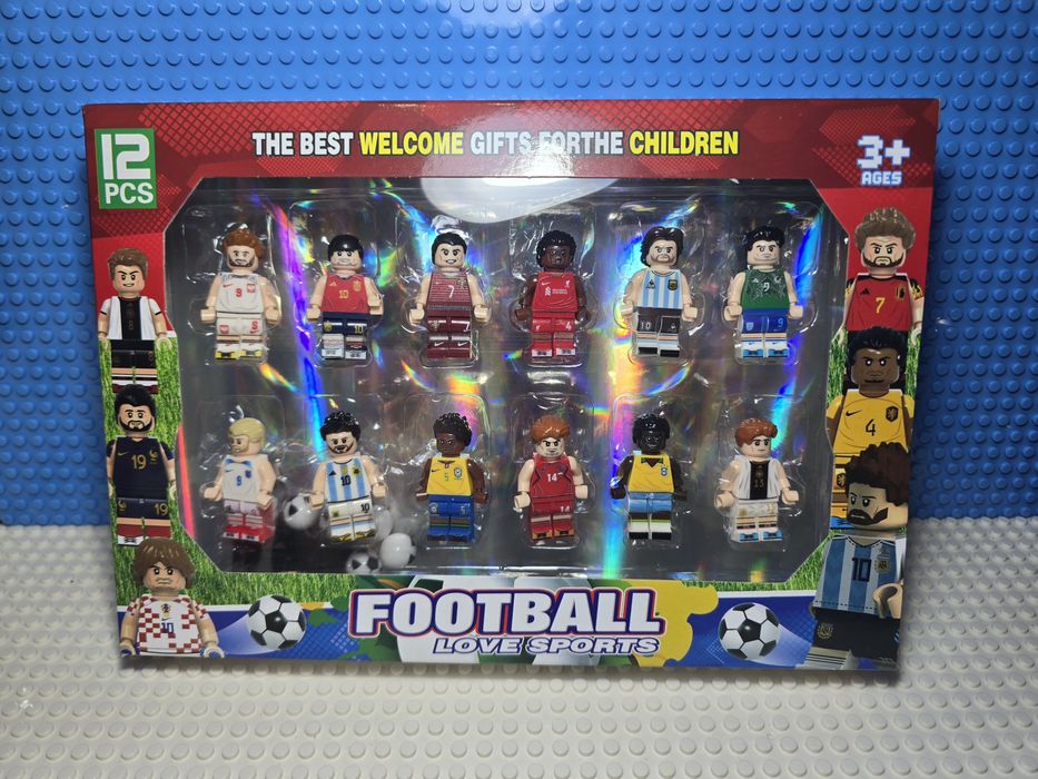 Klocki figurki piłkarze z piłkami kompatybilne z Lego piłkarze figurka Messi figurka Lewandowski figurka Ronaldo figurka maradona figurka piłkarz