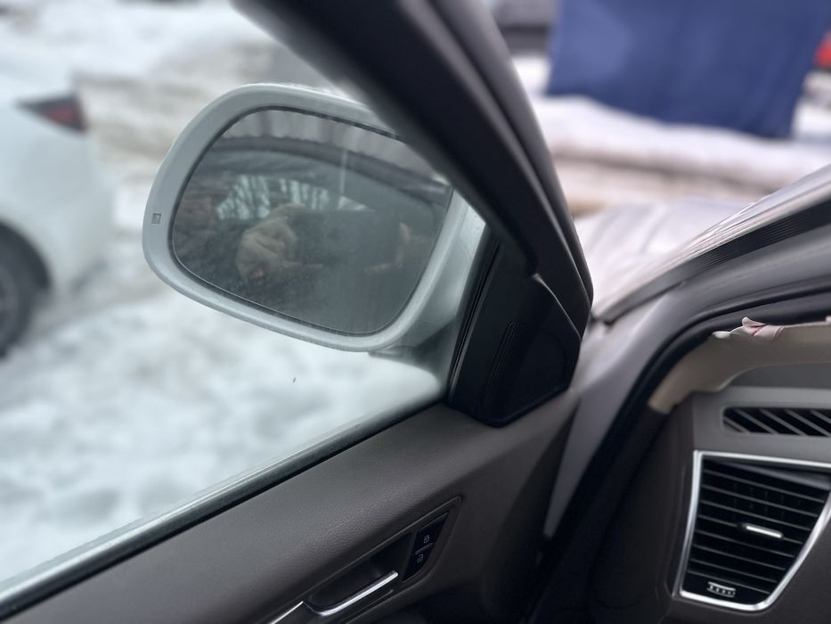 Зеркало дзеркало audi Q 5 ліве праве оригінал 7 пін левое правое