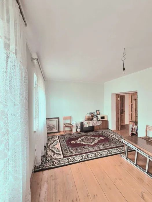 Продам добротний та міцний будинок в місті Бобринець.