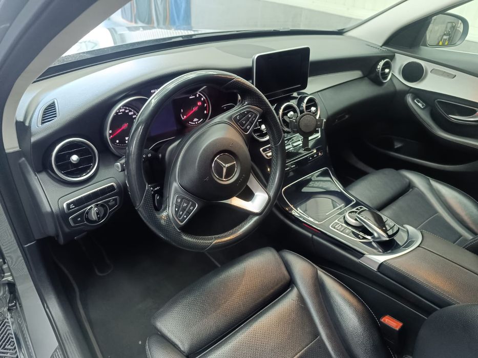 Mercedes-Benz c350e hybrid plug-In