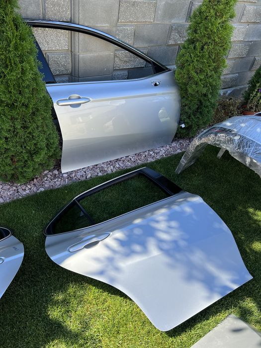 Toyota Camry 70 75 80 Дверка Двері Двери Дверь передня ліва передня права задня ліва задня права, різні кольори в наявності РОЗБОРКА ЗАПЧАСТИНИ