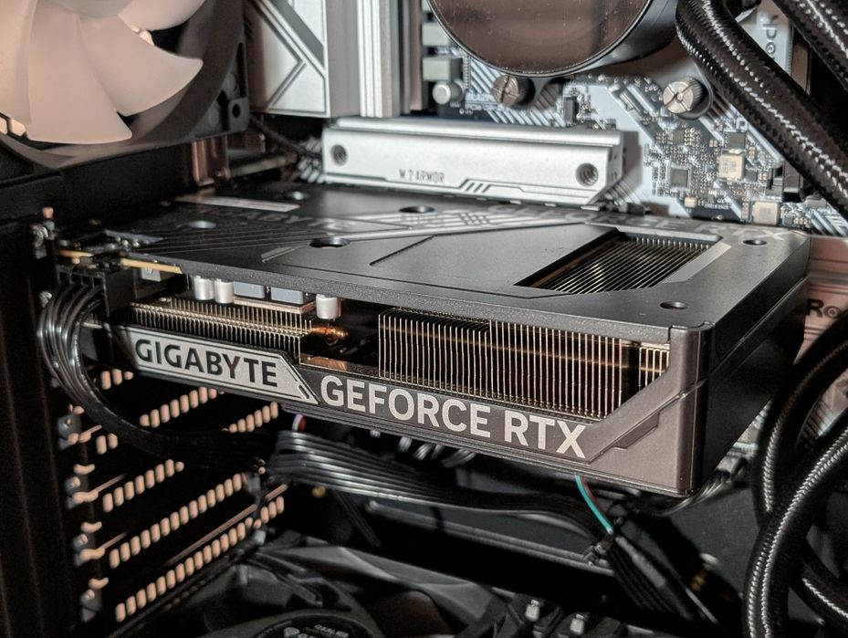 Karta Graficzna GIGABYTE GeForce RTX 5060 Windforce Max OC 8GB GDDR7 DLSS 4