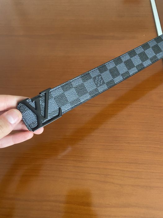 Cinto Louis Vuitton preto e cinzento