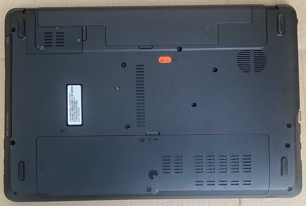 Ігровий Ноутбук Acer E1-531G 2020M RAM 8Gb HDD 500Gb GeForce 710M 2Gb