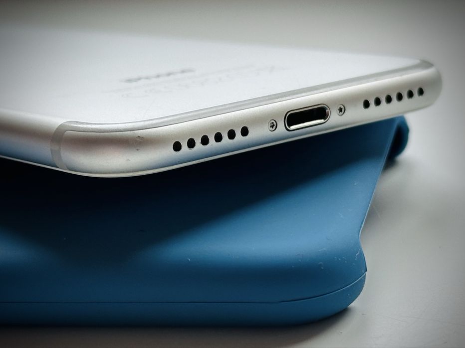 IPhone 7 на 32 GB (гарний стан)