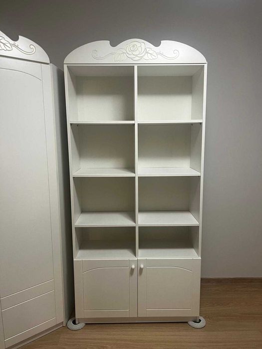 Sprzedam Regał Meblik Bianco Fiori.