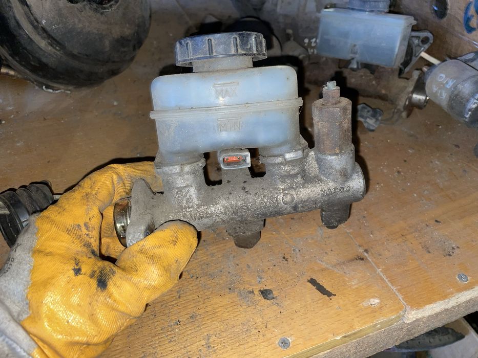Продам вакуумный усилитель гтц главный тормозной Киа Мазда Хонда Нисса