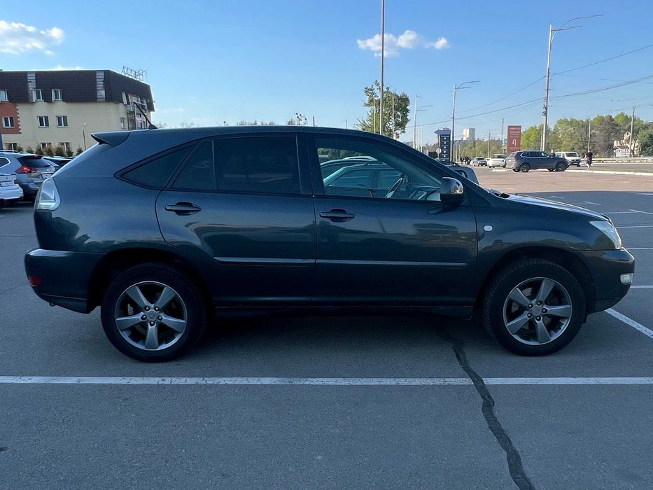 Lexus RX300 2003 г. Пробег подтверждается.