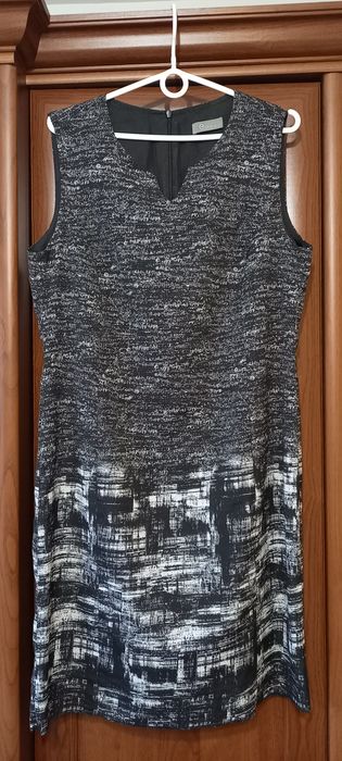 Sukienka bez rękawów