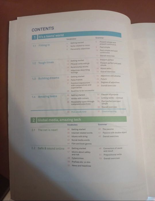 Caderno de atividades inglês 10° ano