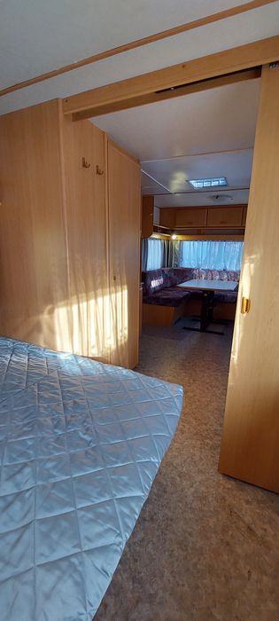 караван кемпінг  будинок на колесах причіп дача