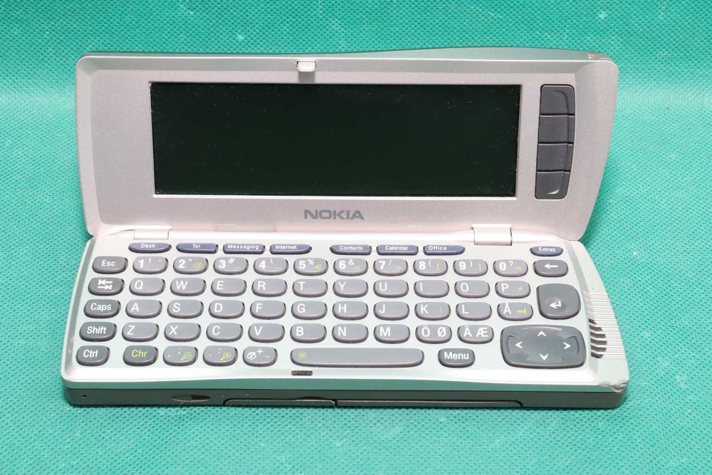 Kolekcjonerski telefon NOKIA RAE-3N komunikator duża rzadkość !