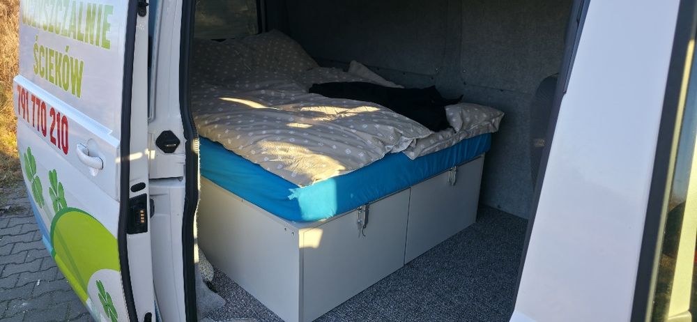 Sprzedam vw transporter kamper