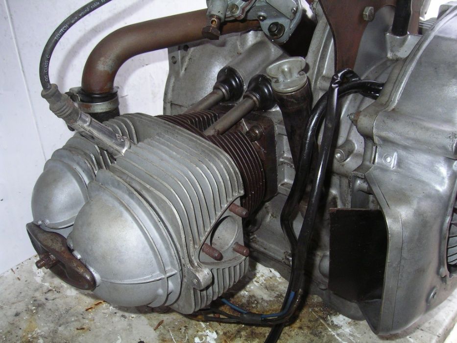 BMW 700 LS silnik boxer