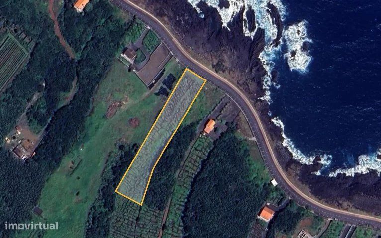 Terreno com potencial urbanizável em São Roque do Pico