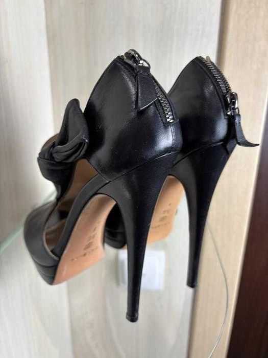 Casadei туфлі босоніжки