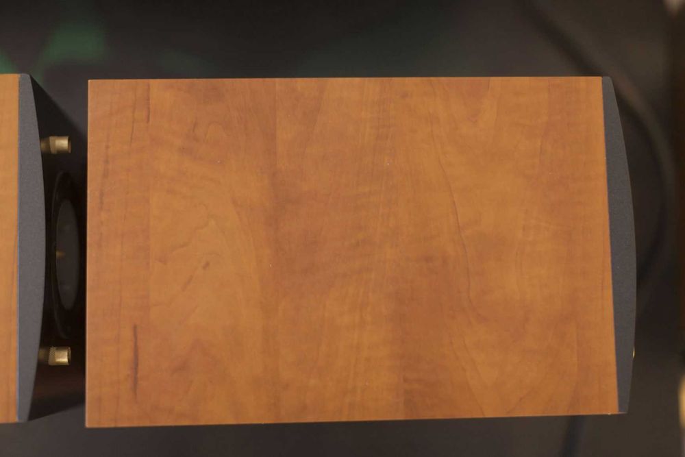 Kolumny Triangle Comete ES