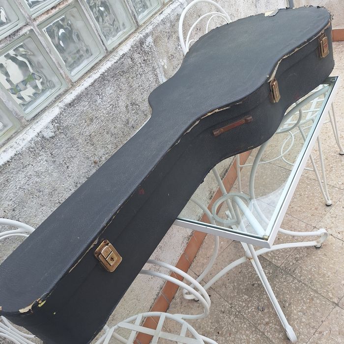 Caixa para guitarra desgastada
