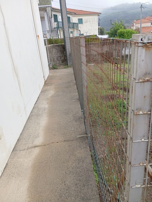 Grade mais casota mais cobertura para o seu cão