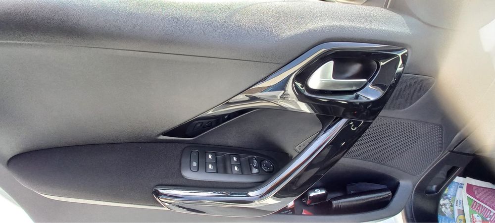 Peugeot 208 1.2 PureTech Allure