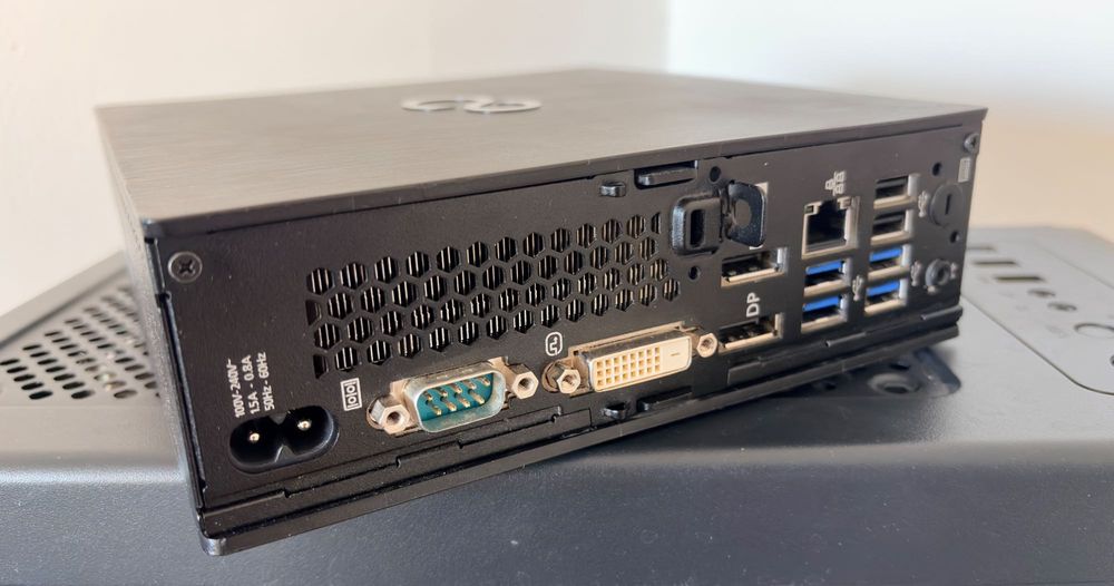 Komputer Mini PC Fujitsu  Q958 i3-8100 8GB 256GB