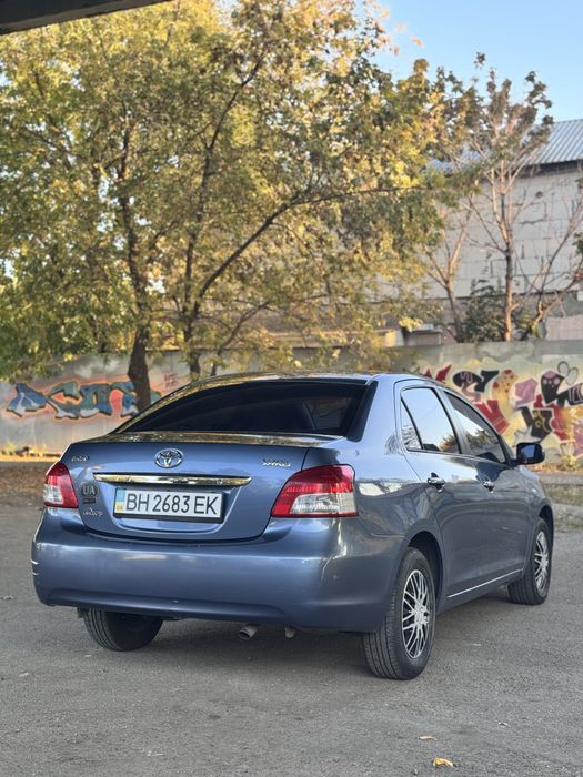 Toyota Yaris 2006,автомат,арабка