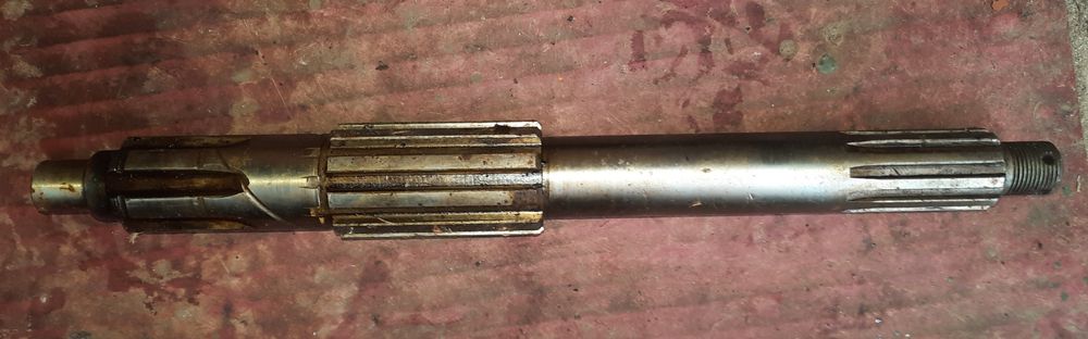 21А-1701105 Вал вторічний коробки передач ГАЗ-21 Волга 21 ссср