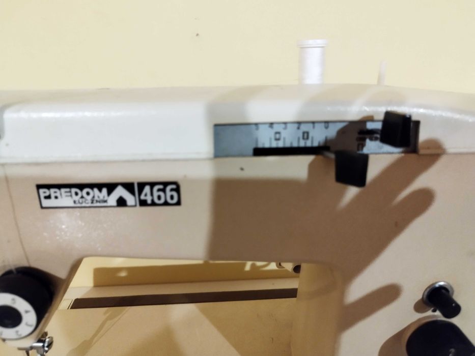 Maszyna do szycia - Predom Łucznik 466