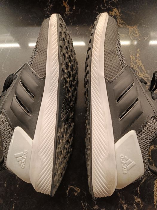 Buty Adidas chłopięce 31