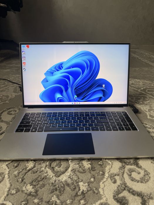 GIGABYTE AERO 17 — RTX 3070 Ti / i7-12700H  16GB DDR5 / 512GB SSD / 4K OLED 120Hz