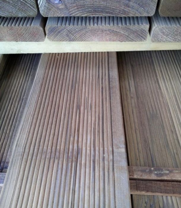 Deck Casquinha Vermelha Extra Tratado Antiderrapante