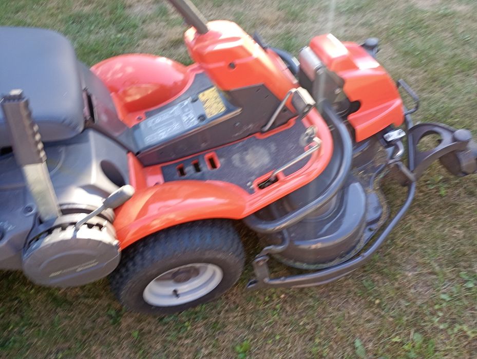 Kosiarka traktorek Husqvarna Rider R 15 V 2 AWD
