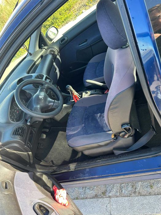 Peugeot 206 1.1 gasolina de 1999 – 60 cv – mecânica sem anomalias