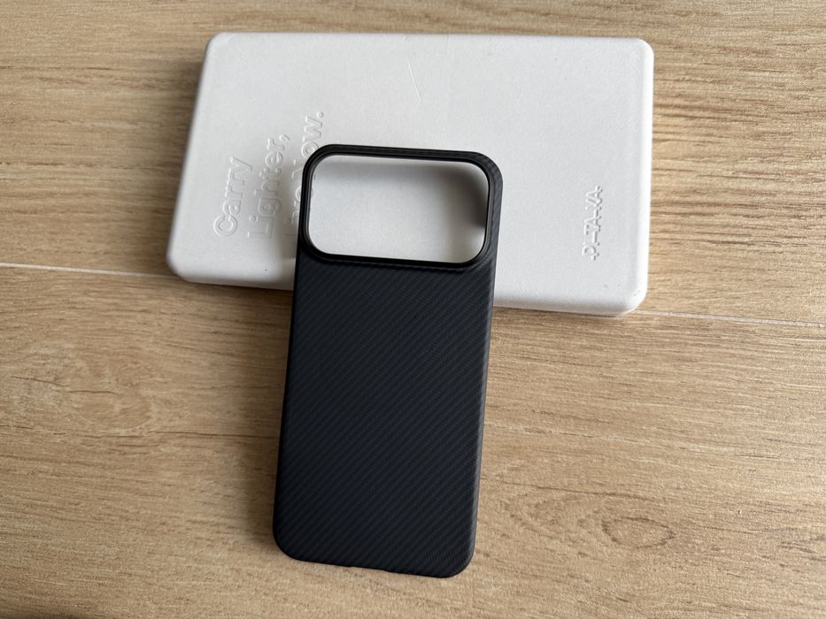 Karbon Pitaka iPhone 17 Pro Max