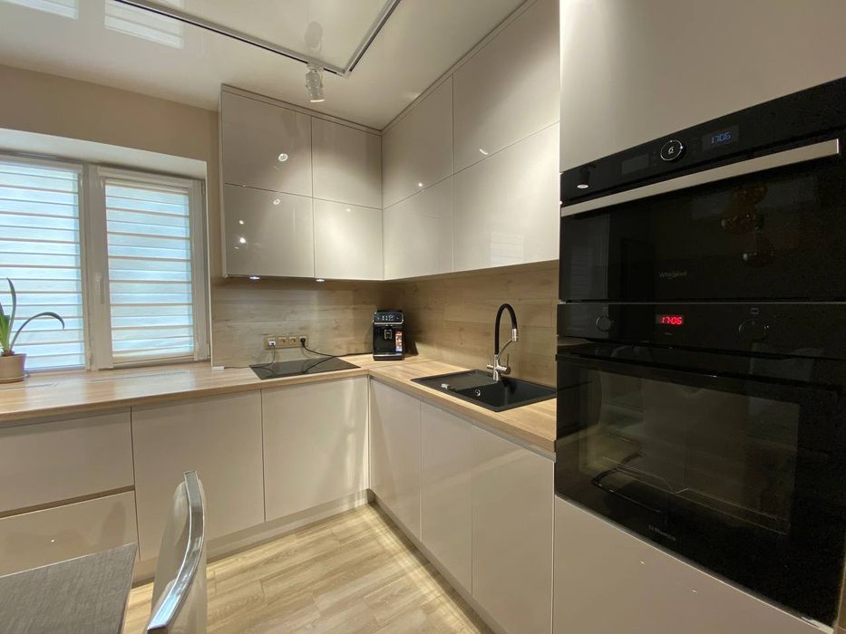 Продаж нового сучасного будинку( працюємо за програмами)