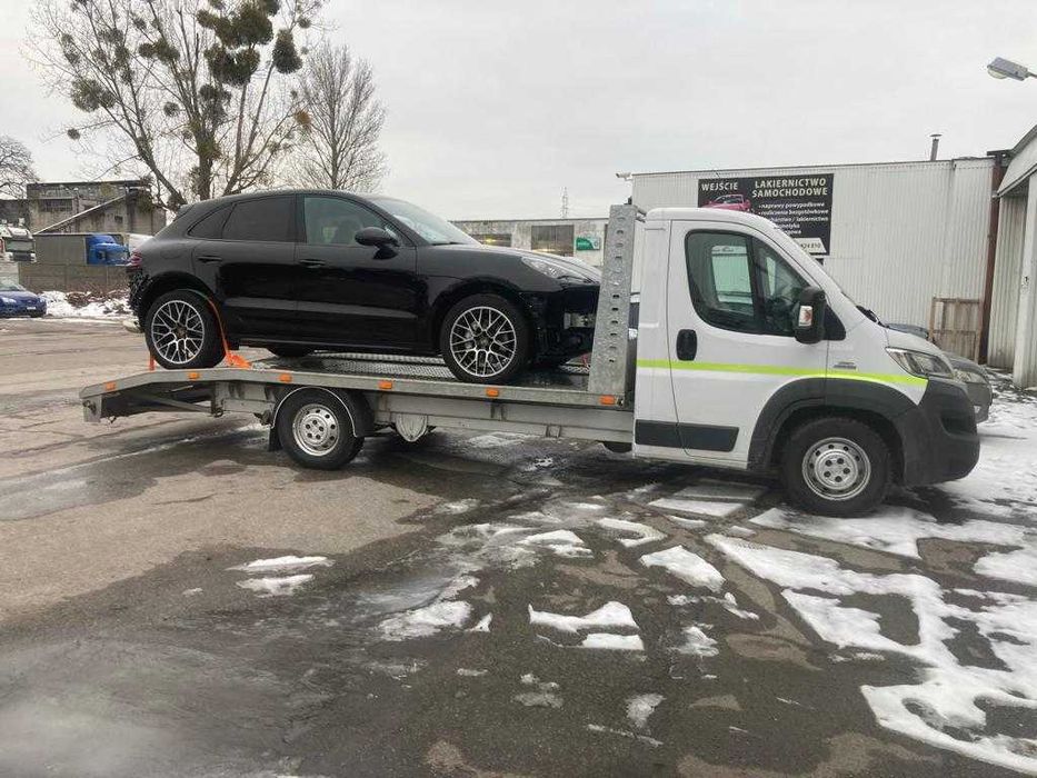 Laweta 24/7,Pomoc drogowa, Usługi transportowe Autoholowanie