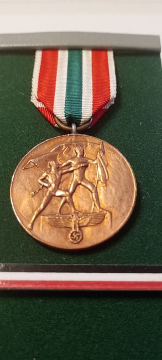 Militaria de Trincheira Werhmatch III Reich