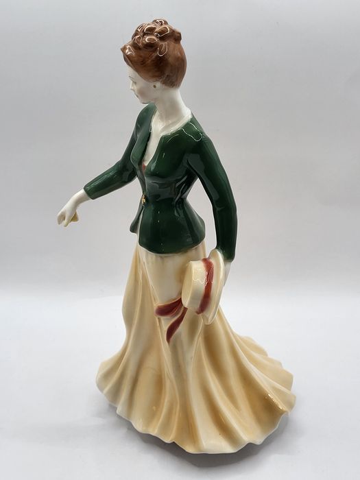 Porcelanowa figurka Margaret Royal Worcester