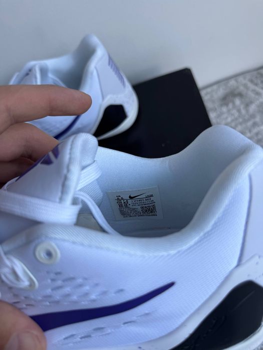 Баскетбольні кросівки Kobe 9