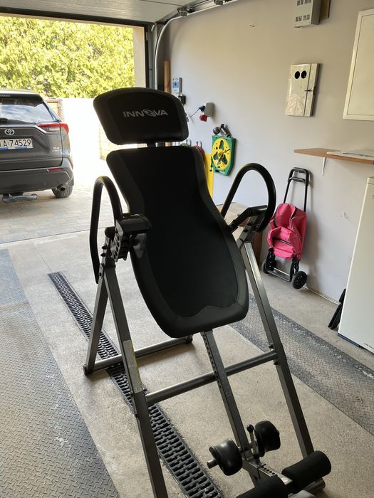 Maszyna obrotowa do cwiczen kregoslupa