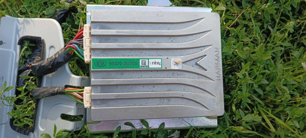 Wzmacniacz Kia Sportage III lift 96370-3U700 Harman JBL