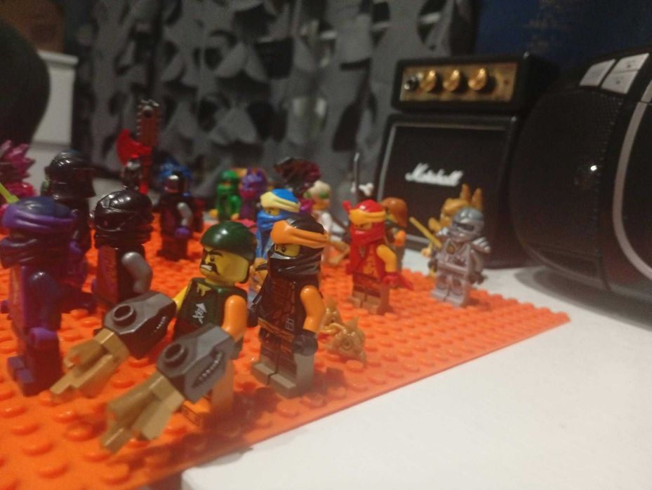 Kolekcja figurek lego ninjago