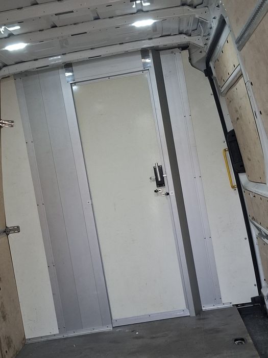 Drzwi  camper crafter grodź bus crafter camper kurierka