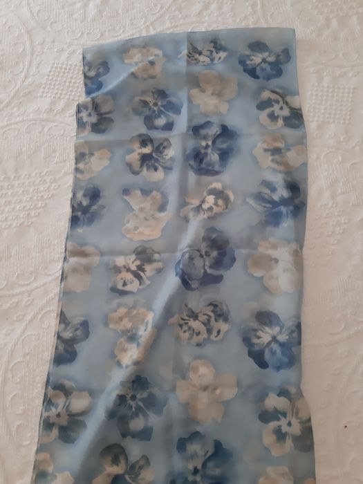 Écharpes plissadas e lenços NOVOS