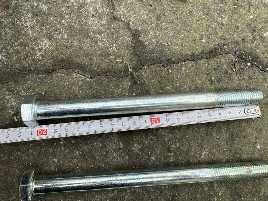 Śruby M16 ocynkowane