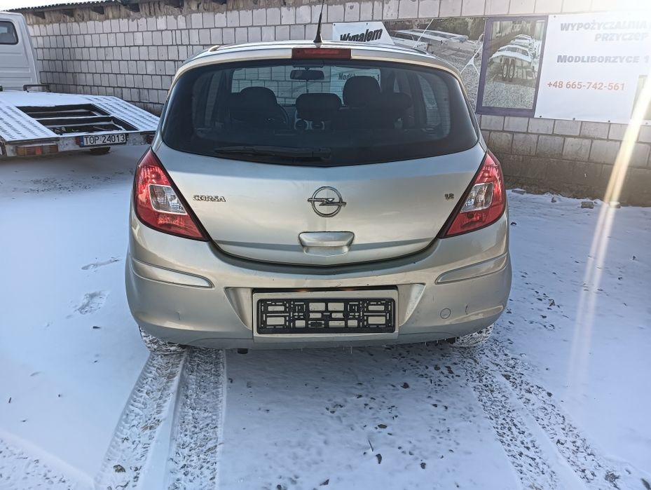 Opel Corsa D 2007 rok 1.2 benzyna Klima 177 tys  z Niemiec 5D Zobacz