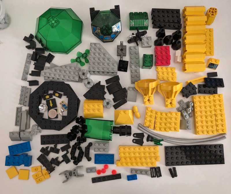Vários sets Lego 6088, 75160, 3013, 6856, 8422, 6043, 10220,