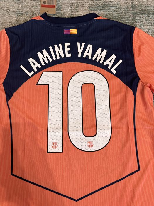 Equipamento Barcelona Total 90 Lamine Yamal 10