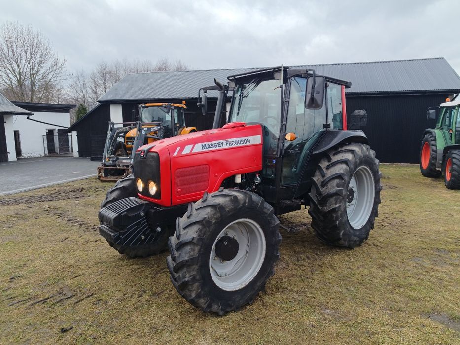 Massey Ferguson 4455 Valtra A