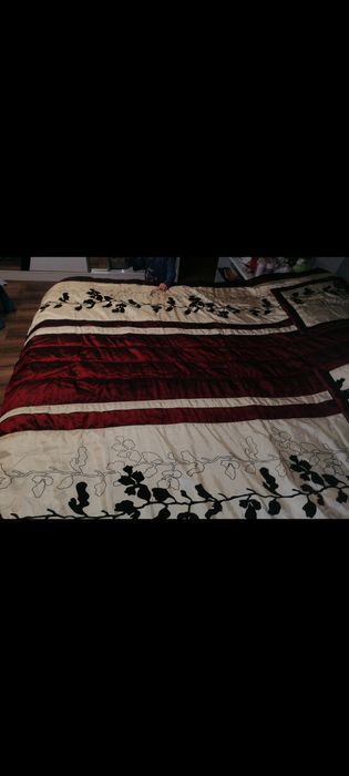 Nowa narzuta satynowa na łóżko 180x200 cm